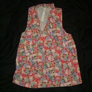 Size 10 Lululemon floral athletic top